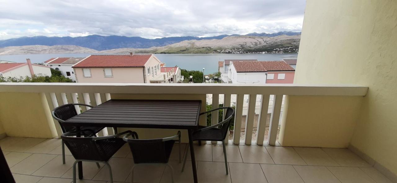 Apartmani Presecki Pag Town Exterior photo