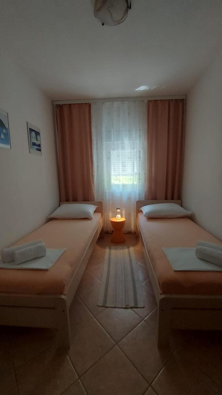 Apartmani Presecki Pag Town Exterior photo